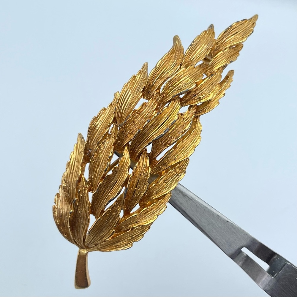 Beautiful Vintage Bronze Leaf Brooch – Textured 3” Nature-Inspired Pin